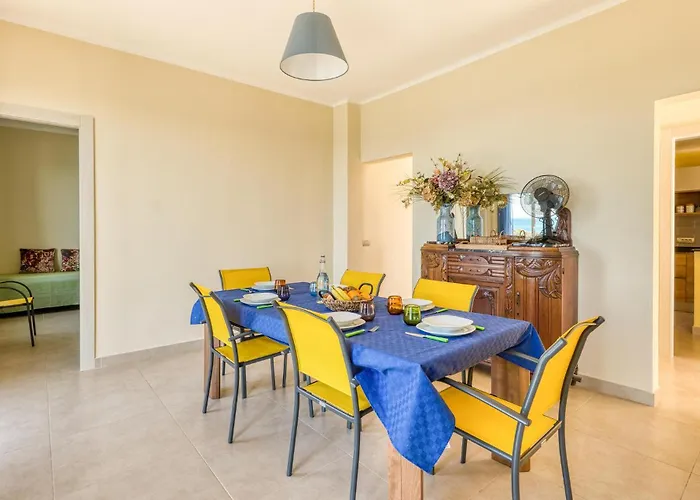 2 Bedroom Awesome Home In Cipressa